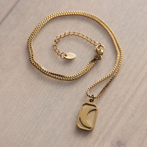 Snake chain with tag moon – gold – SS205