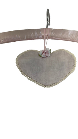 SC33A/B - Heart Shape Fabric Sachet