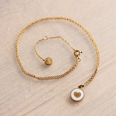 Stainless steel fine necklace with round mother-of-pearl charm – SS200