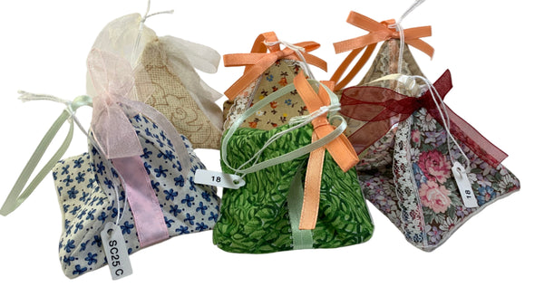 SC25A-F - Triangle 3D Shape Fabric Sachet – shirleymccoycouture
