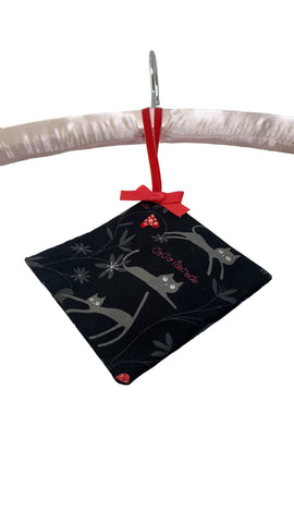 SC5A-J - Square Shape Fabric Sachet